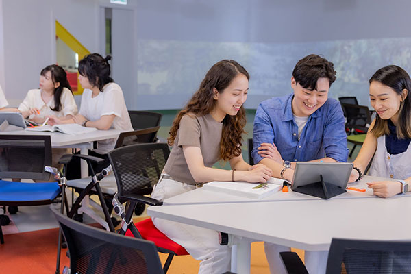 去香港读本科需要多少钱（香港读本科一年多···